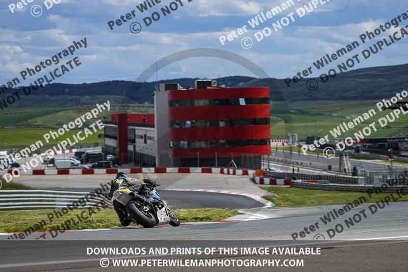 cadwell no limits trackday;cadwell park;cadwell park photographs;cadwell trackday photographs;enduro digital images;event digital images;eventdigitalimages;navarra;no limits trackdays;peter wileman photography;racing digital images;trackday digital images;trackday photos